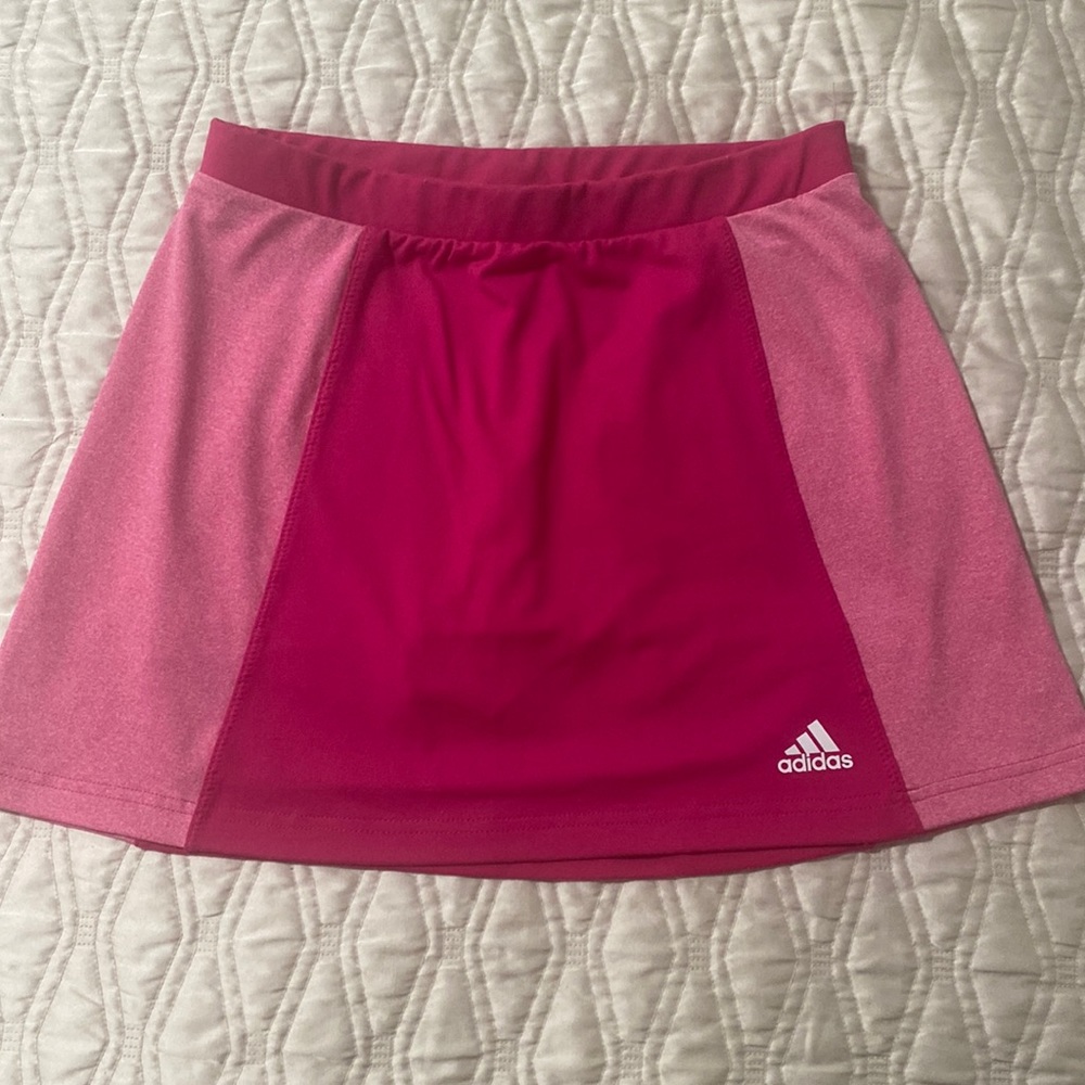 Adidas tennis climatalite skirt. Size L